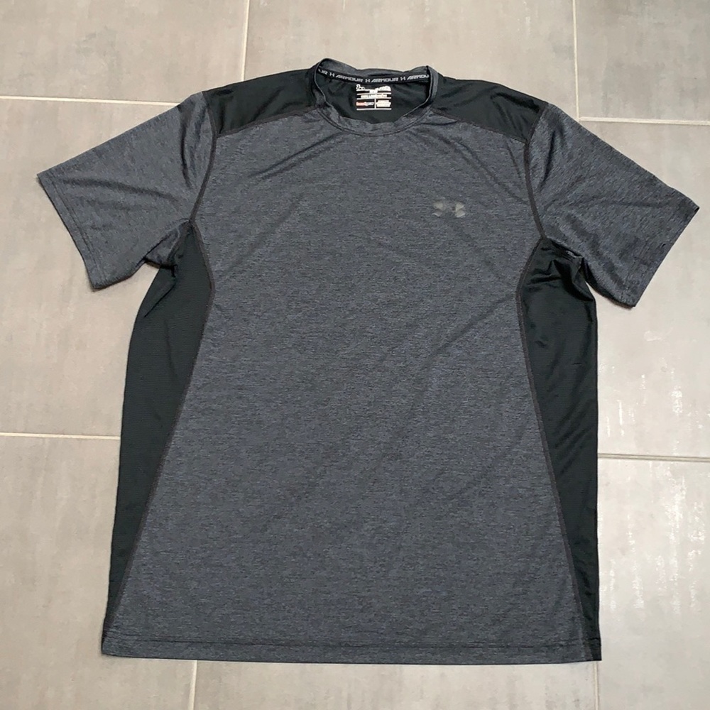 Men’s Under Armour shirt